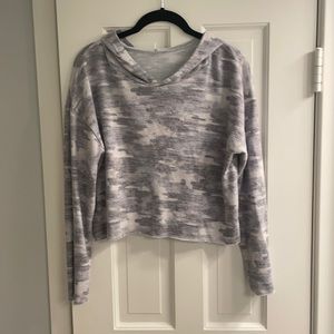 Beyond Yoga Hooded Camo Long Sleeve